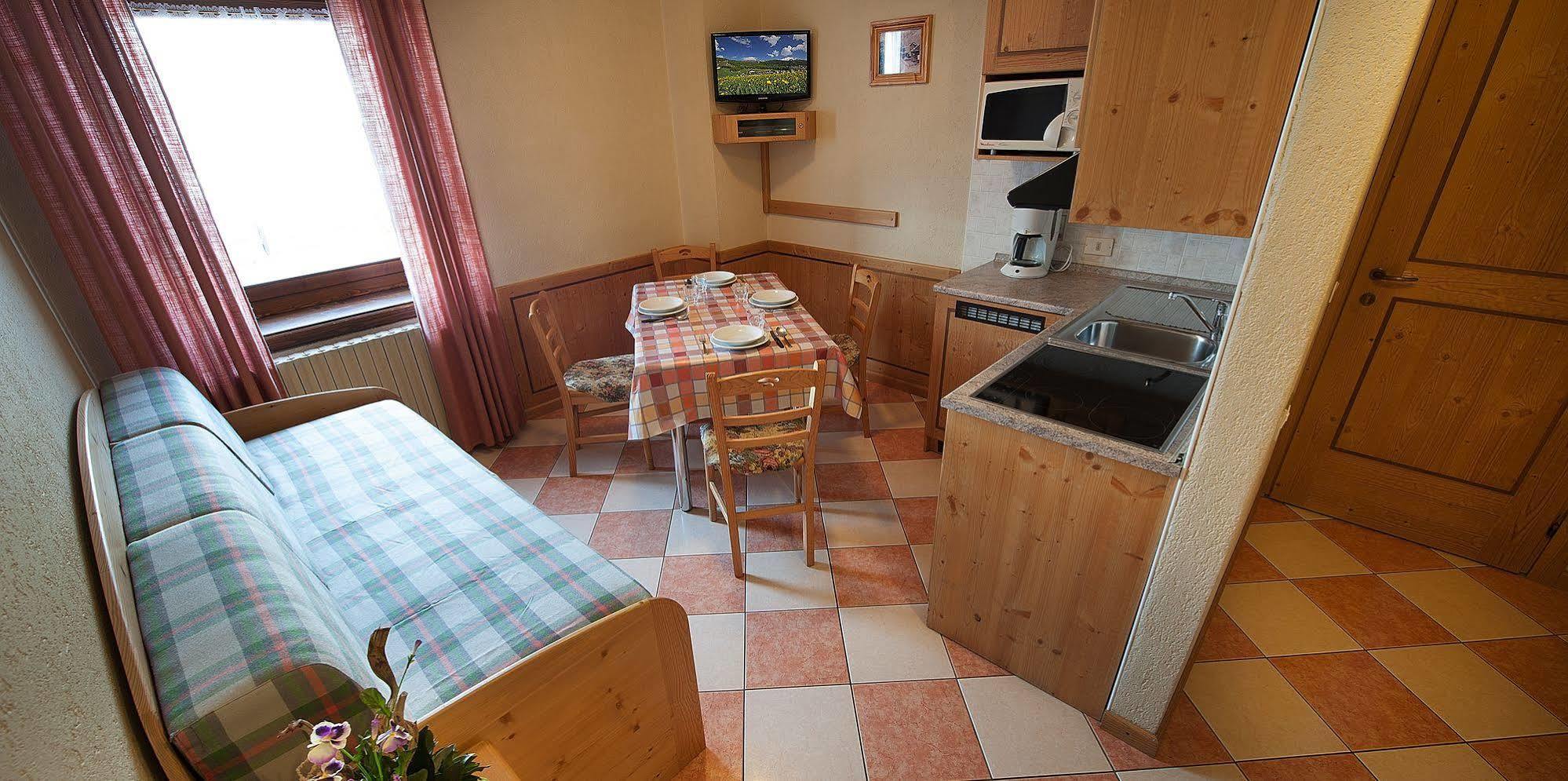 Baita Carosello Apt 4 By Livigno Accomodation Exterior photo
